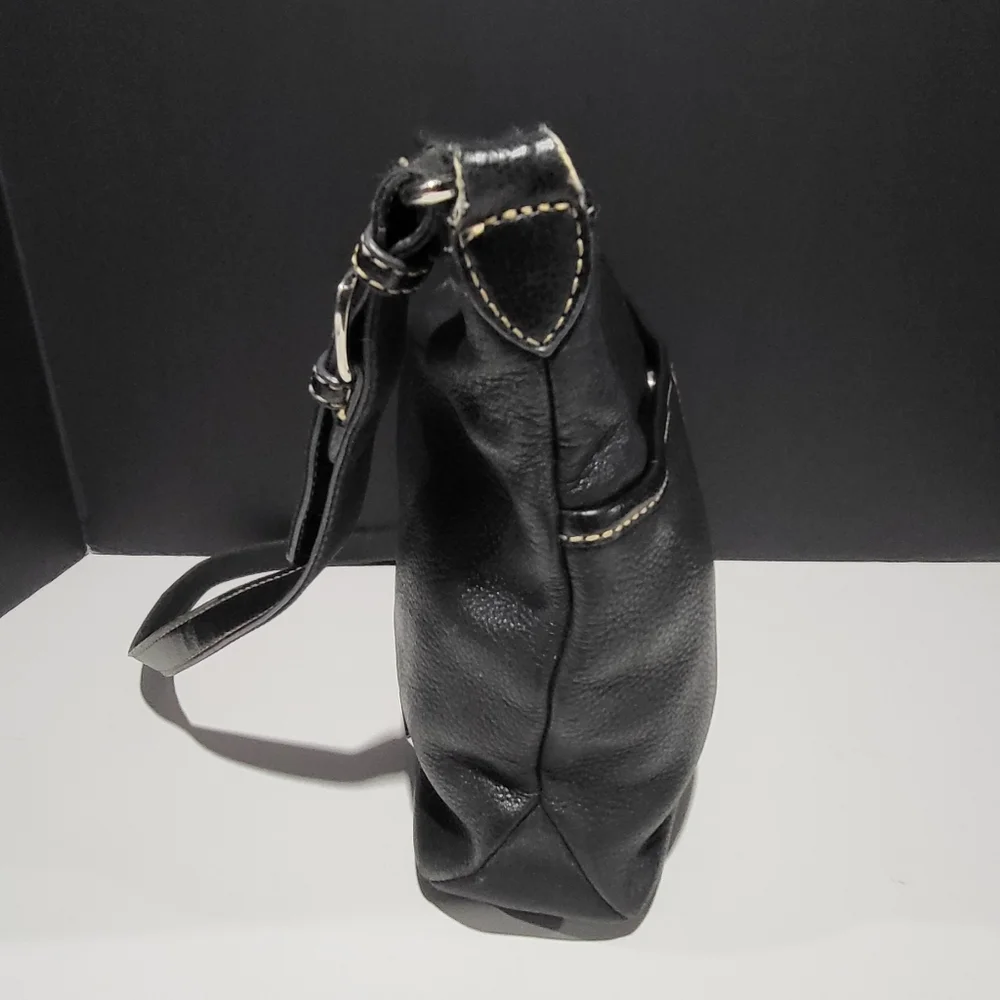 The Sak Black Shoulder Bag - Picture 3 of 9